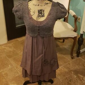 Cottagecore dress features cap sleeves layered look size small dress